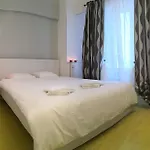 Apartman New Roof View