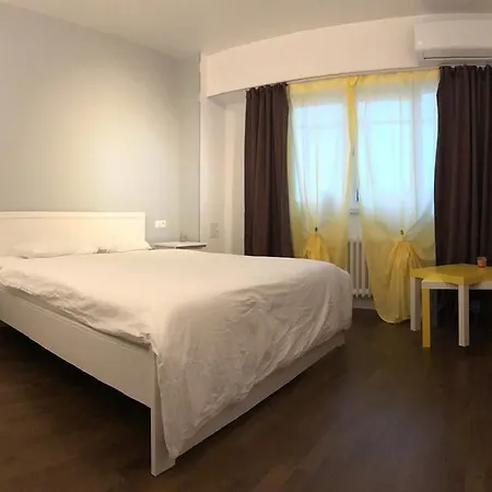 New Roof View Апартаменти Бухарест