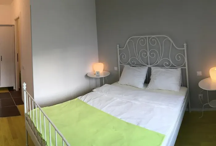 Apartman New Roof View